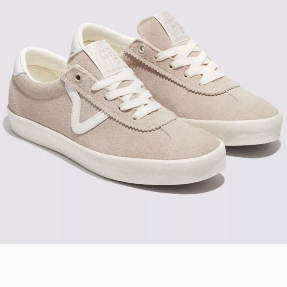 Vans Sport Low Top Sneakers